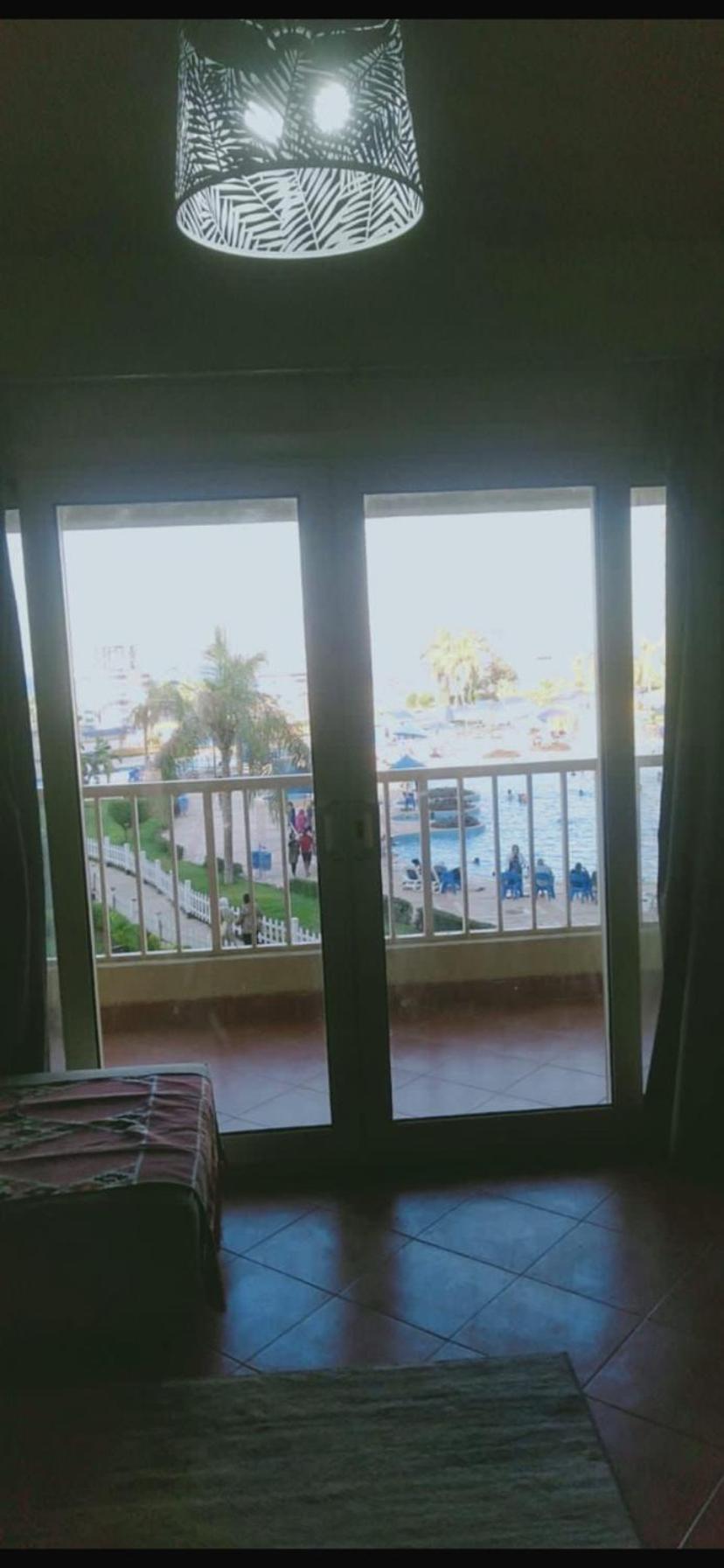 Porto Elsokhna Pyramids Seaview