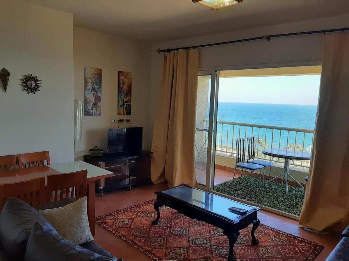 Porto Elsokhna Pyramids Seaview *